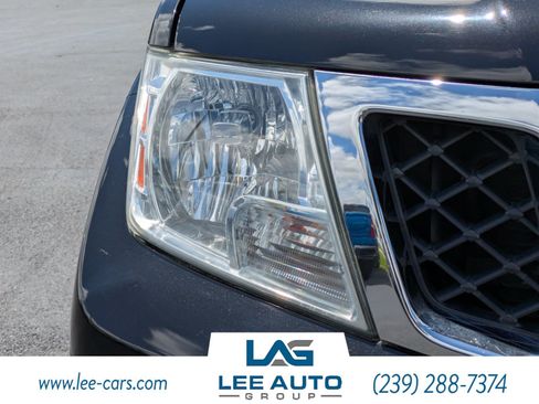 Used 2017 Nissan Frontier SV w/ SV Value Truck Package RWD image 9