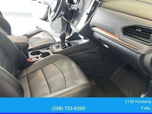 Used 2025 Subaru Forester Sport image 32