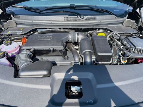 New 2026 Jeep Cherokee Overland w/ Advanced Pro Tech Group AWD/4WD image 39