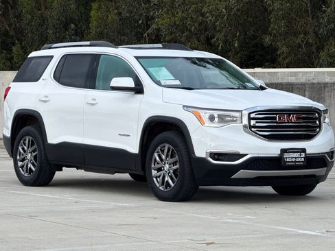 Used 2017 GMC Acadia SLT image 6