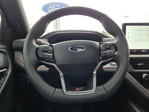 Used 2025 Ford Explorer ST w/ Sun And Sound Package image 21