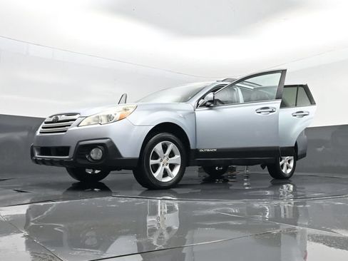 Used 2014 Subaru Outback 2.5i Premium AWD/4WD image 31