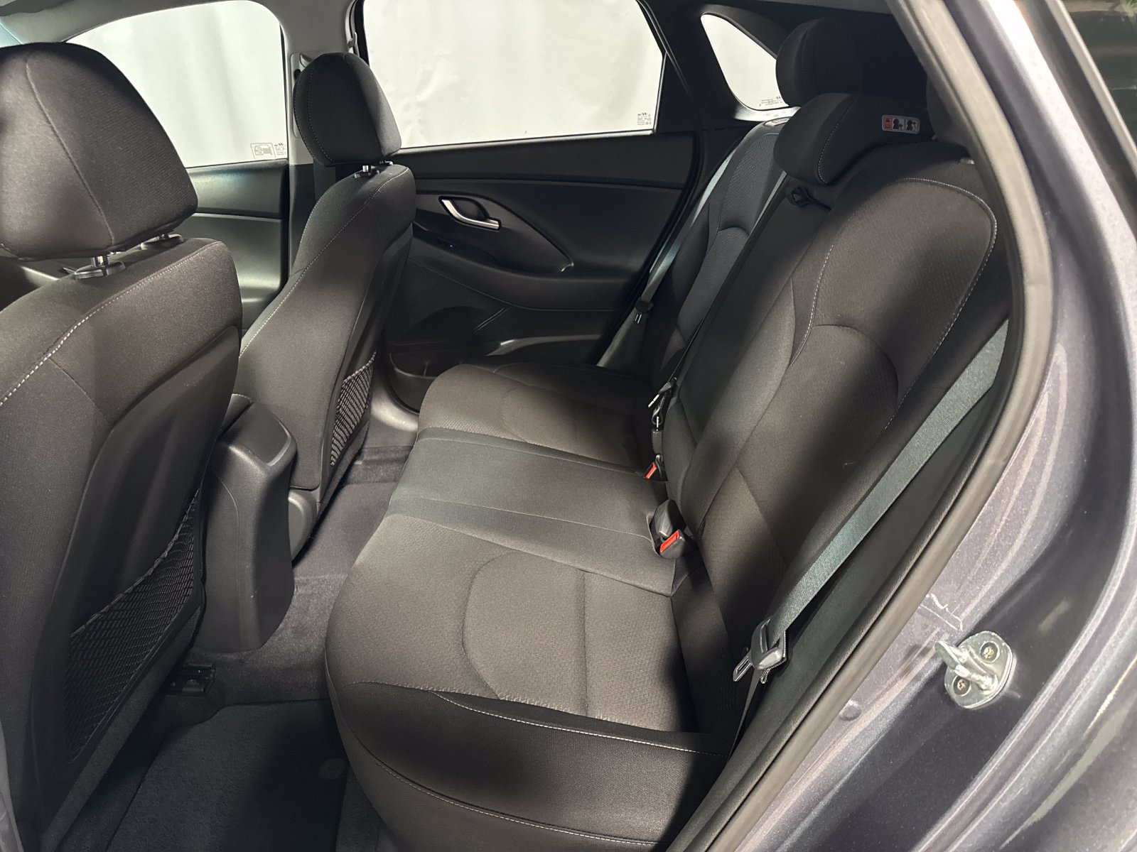 Used 2018 Hyundai Elantra GT FWD image 5