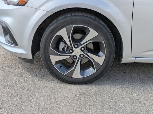 Used 2020 Chevrolet Sonic Premier image 29