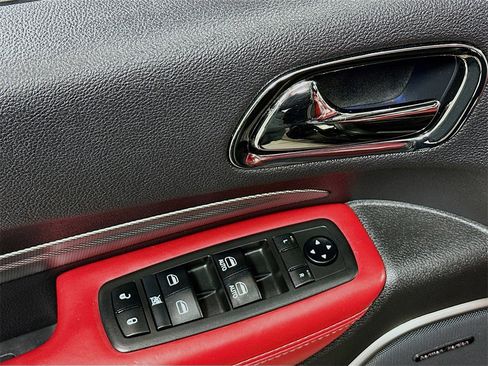 Used 2019 Dodge Durango R/T w/ Blacktop Package image 19