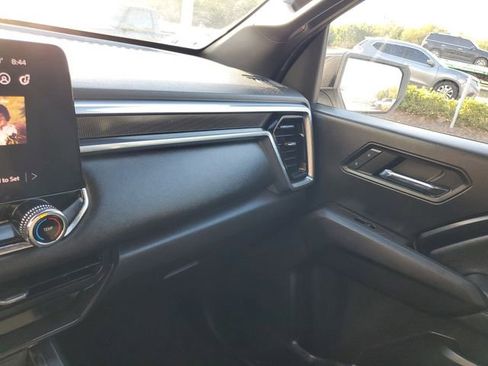 Used 2023 GMC Canyon Elevation image 24