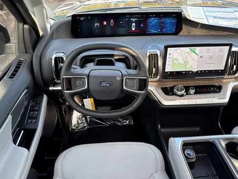 New 2026 Ford Expedition Max Platinum image 26