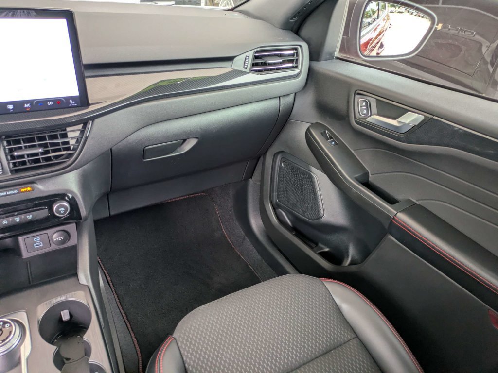 Certified 2023 Ford Escape ST-Line w/ Tech Pack #1 FWD image 18