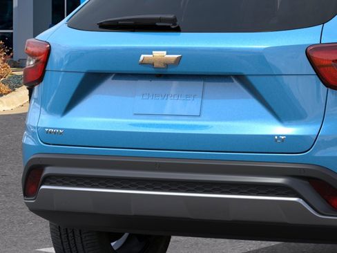 New 2026 Chevrolet Trax LT w/ Driver Confidence Package FWD image 14