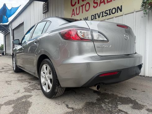 Used 2010 MAZDA MAZDA3 i Touring FWD image 10
