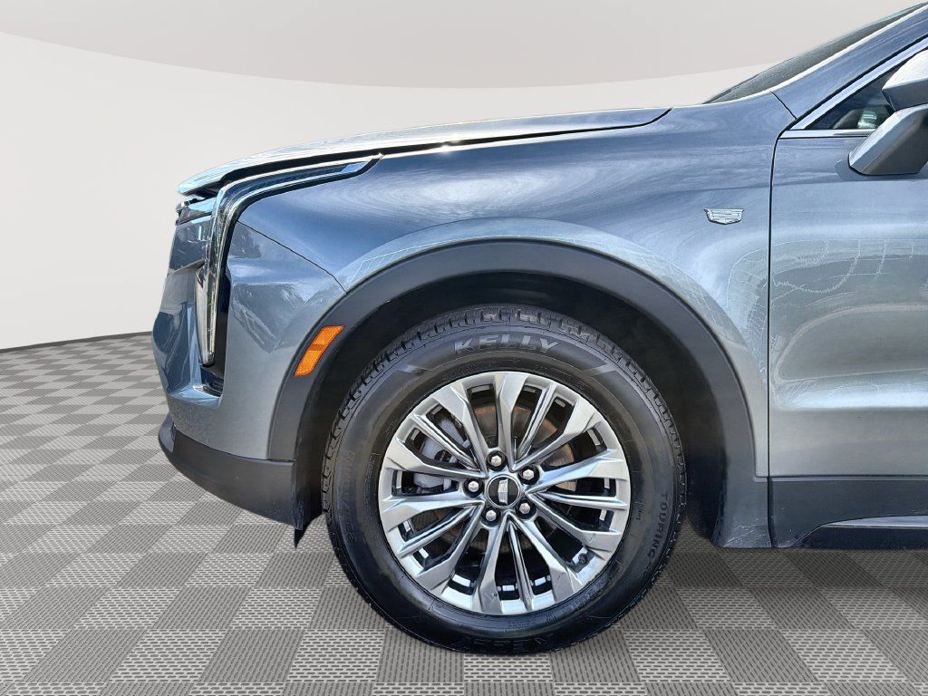 Used 2025 Cadillac XT4 Premium Luxury AWD/4WD image 18
