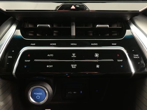 Used 2022 Toyota Venza Limited w/ Advanced Technology Package image 21