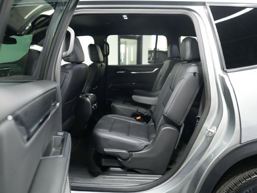 Used 2024 GMC Acadia Elevation w/ Luxury Package AWD/4WD image 30