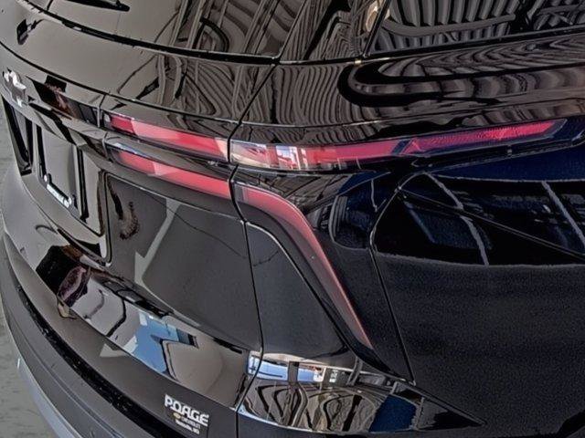 New 2027 Chevrolet Traverse LT w/ Driver Confidence Package FWD image 13
