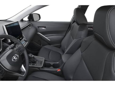 Used 2026 Toyota Corolla Cross XLE FWD image 8