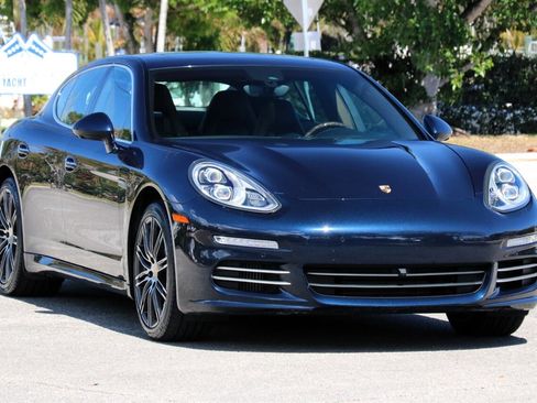 Used 2016 Porsche Panamera 4S w/ Premium Package Plus image 10