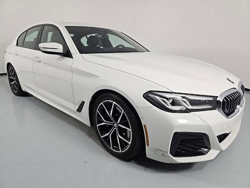 Used 2021 BMW 530i xDrive 530i xDrive w/ M Sport Package image 6