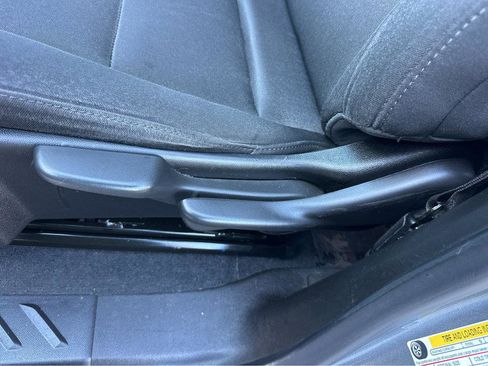 Used 2023 Chevrolet Colorado W/T image 31