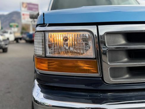 Used 1993 Ford F250 XLT image 93