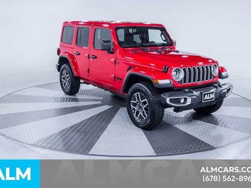 Used 2025 Jeep Wrangler Unlimited Sahara AWD/4WD image 14