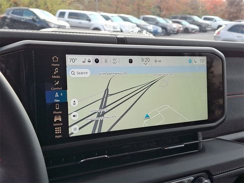 Used 2024 Jeep Gladiator Rubicon w/ Technology Group image 3