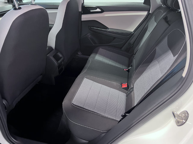 Certified 2025 Volkswagen Taos S FWD image 16