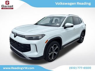 Used 2025 Volkswagen Tiguan SE w/ Panoramic Sunroof Package AWD/4WD 360° Tour