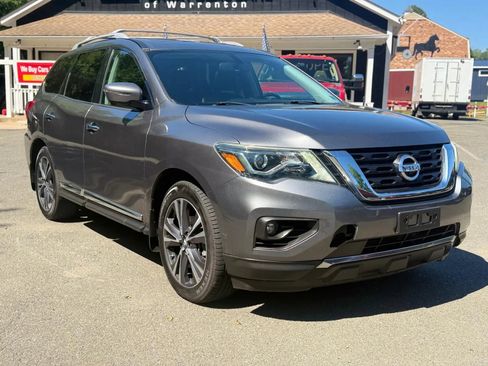 Used 2017 Nissan Pathfinder Platinum w/ Cargo Package AWD/4WD image 1