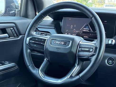 Used 2024 GMC Acadia Elevation AWD/4WD image 23