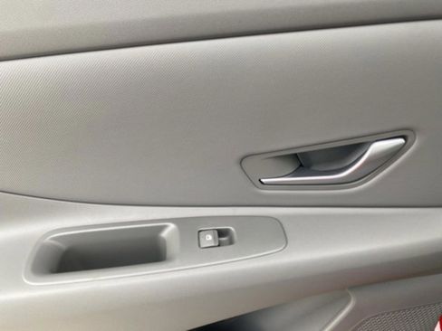 New 2026 Hyundai Elantra SEL Sport Premium FWD image 32