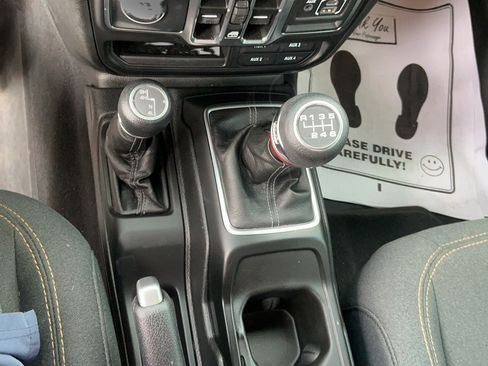 Certified 2025 Jeep Wrangler Unlimited Sport AWD/4WD image 28