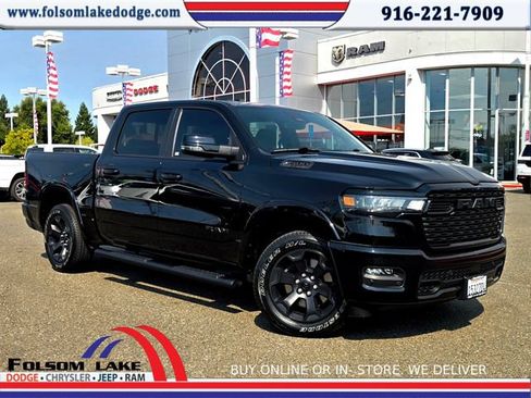 Used 2025 RAM 1500 Big Horn AWD/4WD image 1