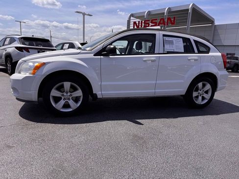 Used 2011 Dodge Caliber Mainstreet FWD image 2