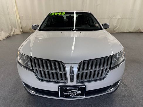 Used 2012 Lincoln MKZ FWD image 2
