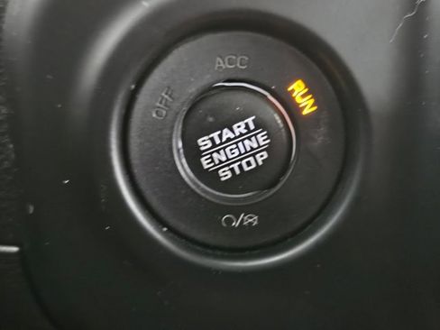 Used 2020 Jeep Gladiator Rubicon image 14