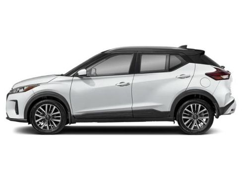 Used 2024 Nissan Kicks SV FWD image 2