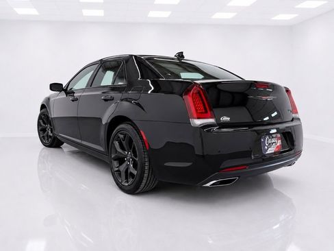 Used 2023 Chrysler 300 S RWD image 9