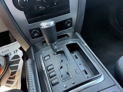 Used 2010 Jeep Grand Cherokee Laredo RWD image 20