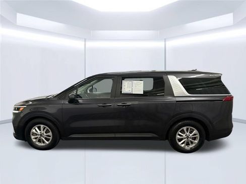Used 2024 Kia Carnival LX FWD image 9