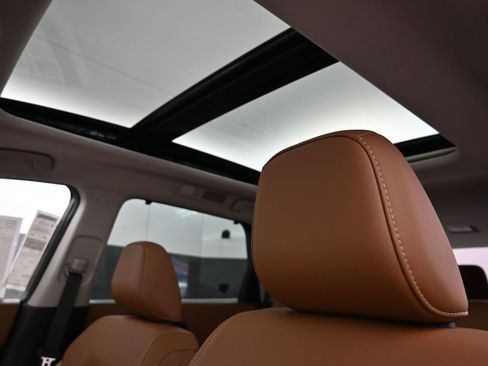 New 2026 Nissan Pathfinder Platinum FWD image 19
