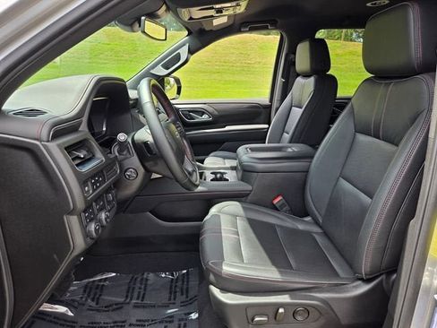 Used 2024 Chevrolet Tahoe RST w/ Luxury Package AWD/4WD image 9