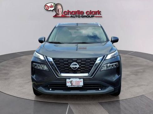 Certified 2023 Nissan Rogue SV w/ SV Premium B Package FWD image 9