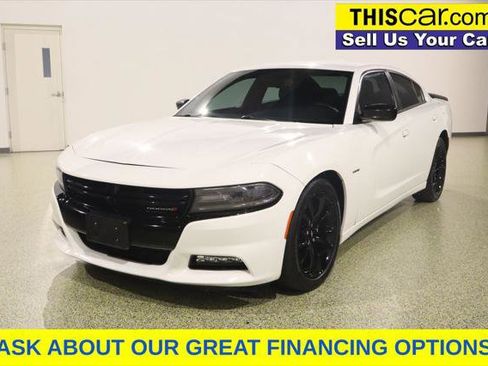 Used 2017 Dodge Charger R/T w/ Navigation & Travel Group image 3