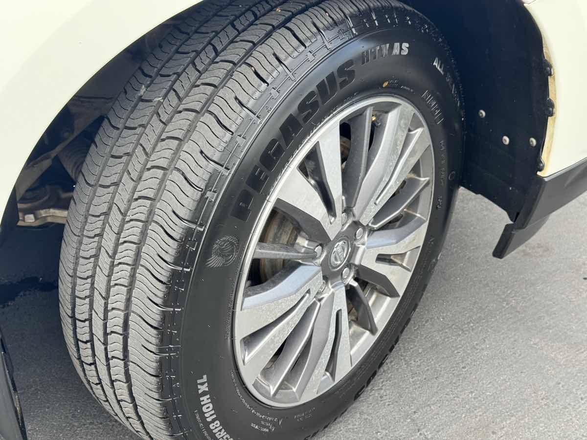 Used 2020 Nissan Pathfinder S FWD image 21
