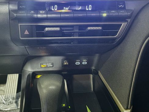 Used 2025 Toyota Camry LE FWD image 23