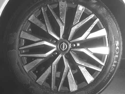 Used 2025 Nissan Altima 2.5 SV image 14