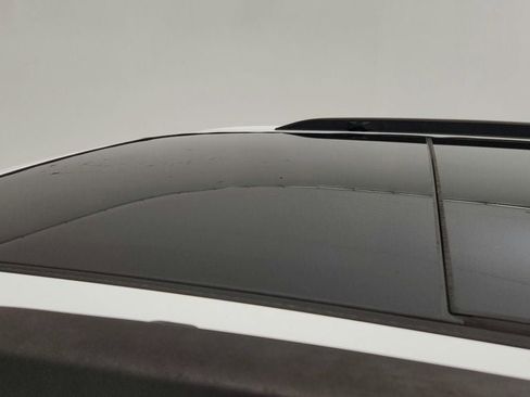 Used 2022 Jeep Grand Cherokee Limited image 10