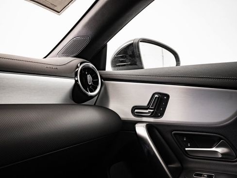 Used 2025 Mercedes-Benz CLA 250 CLA 250 image 34