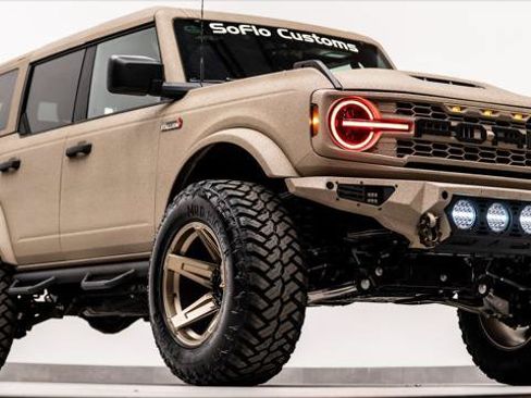 Used 2024 Ford Bronco Outer Banks w/ Sasquatch Package AWD/4WD image 5