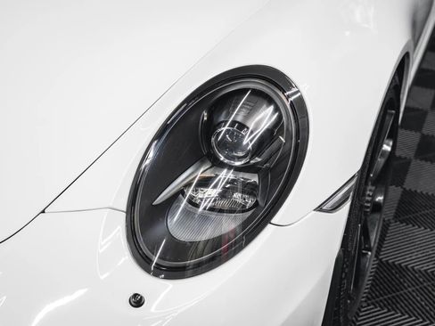 Used 2015 Porsche 911 GT3 RWD image 12